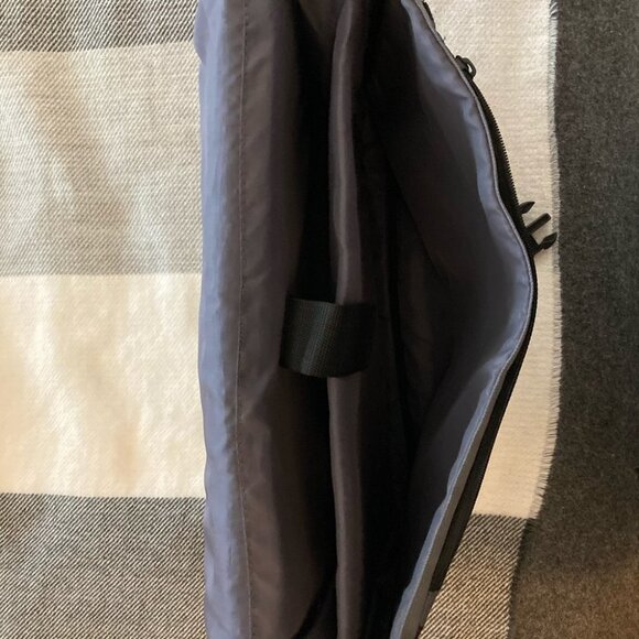 LENOVO Laptop  Computer Messenger Bag - Picture 6 of 6